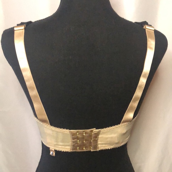 STELLA MCCARTNEY bronze color bra with studs. Soft pad w/ underwire. Size 36 C. - Picture 7 of 13